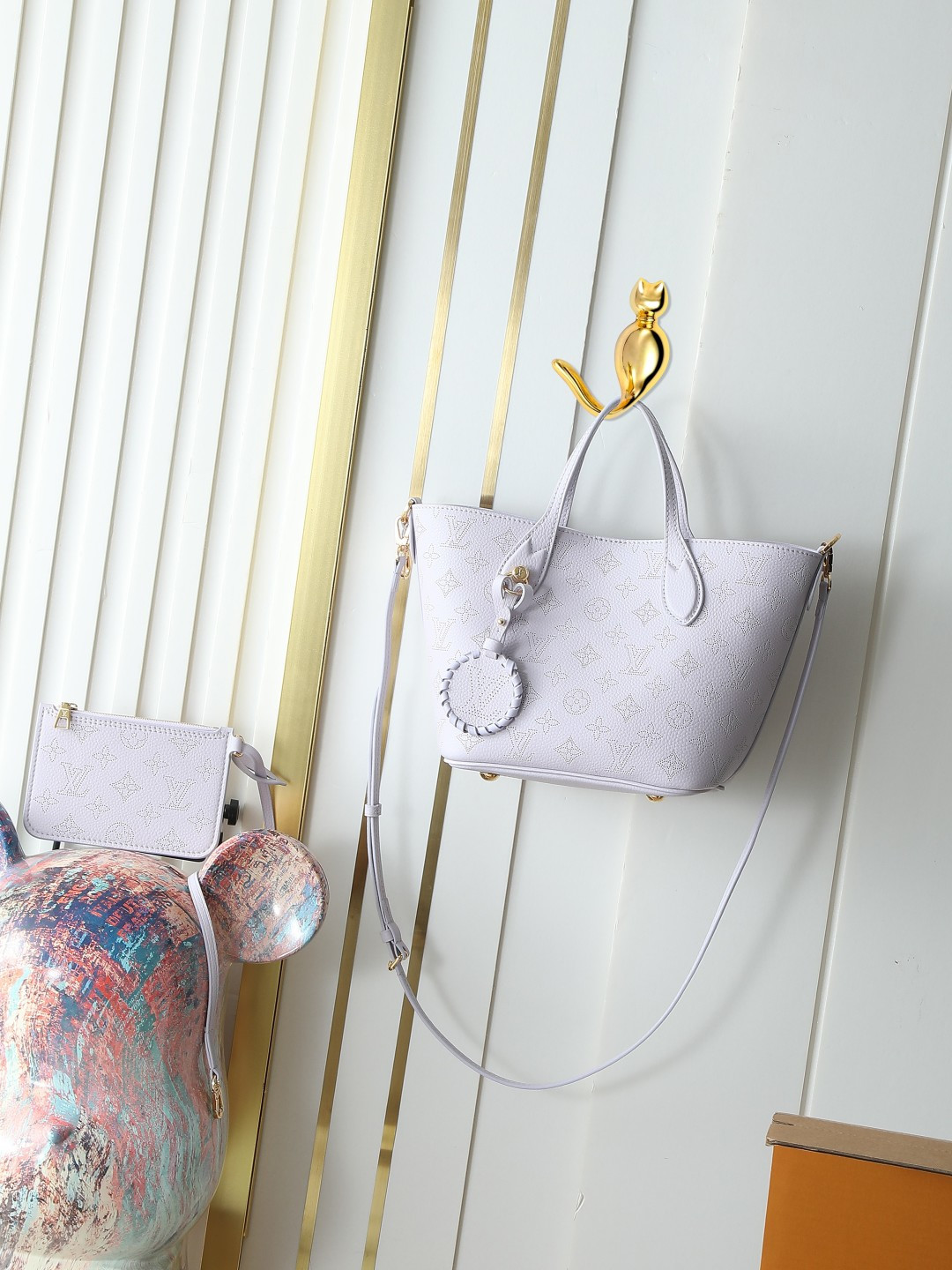 M14395 Bolso shopping pequeño de piel serie BLOSSOM color violeta