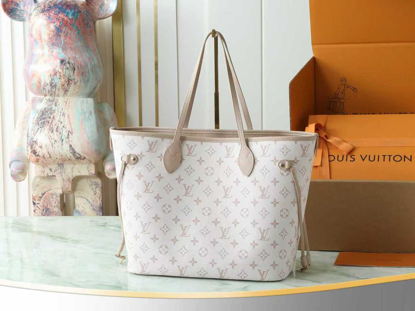 【顶级原单 独家实拍】M25665 沙丘色這款雙面設計的Neverfull Inside Out MM是