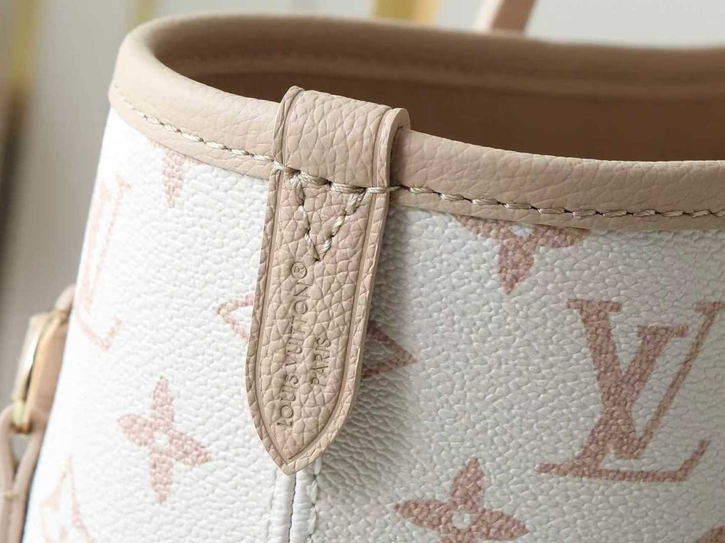 【顶级原单 独家实拍】M25665 沙丘色這款雙面設計的Neverfull Inside Out MM是