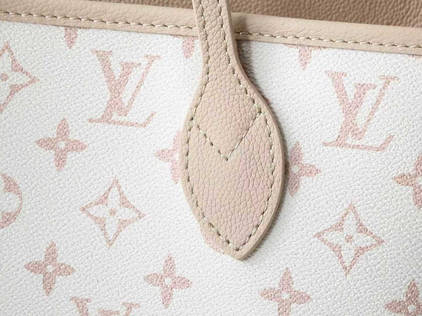 【顶级原单 独家实拍】M25665 沙丘色這款雙面設計的Neverfull Inside Out MM是