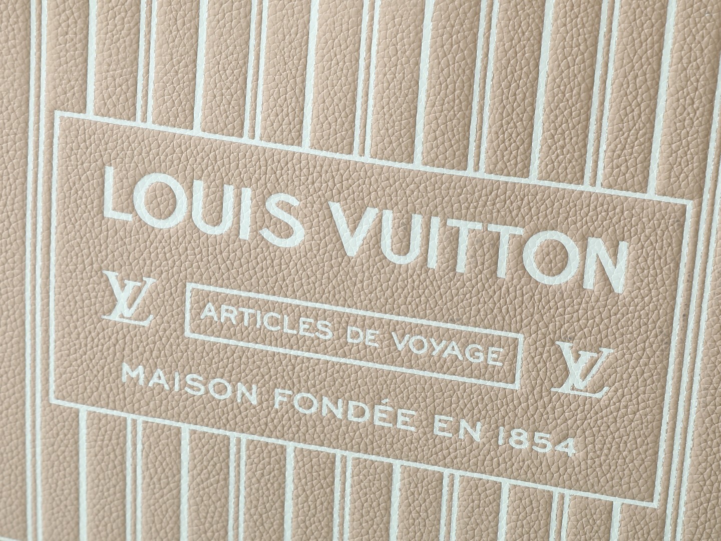 【顶级原单 独家实拍】M25665 沙丘色這款雙面設計的Neverfull Inside Out MM是