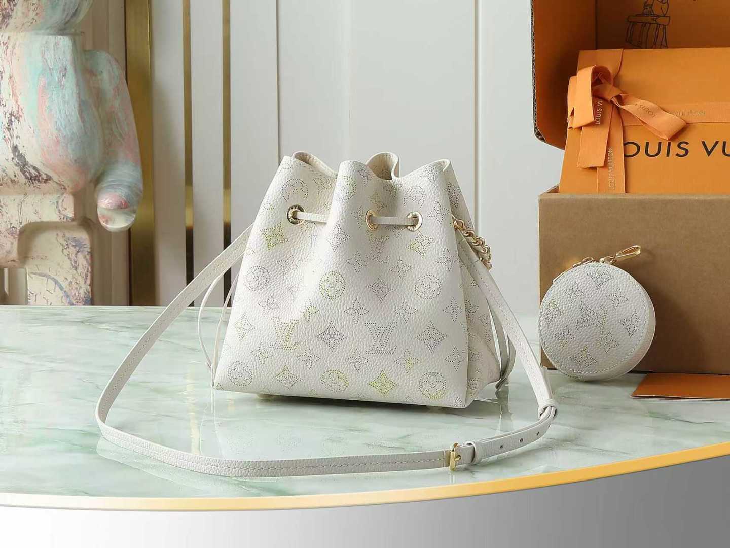 【顶级原单 独家实拍】M15114 本款 Bella 手袋出自 Dream 系列 以镂花皮革呈现 Mon