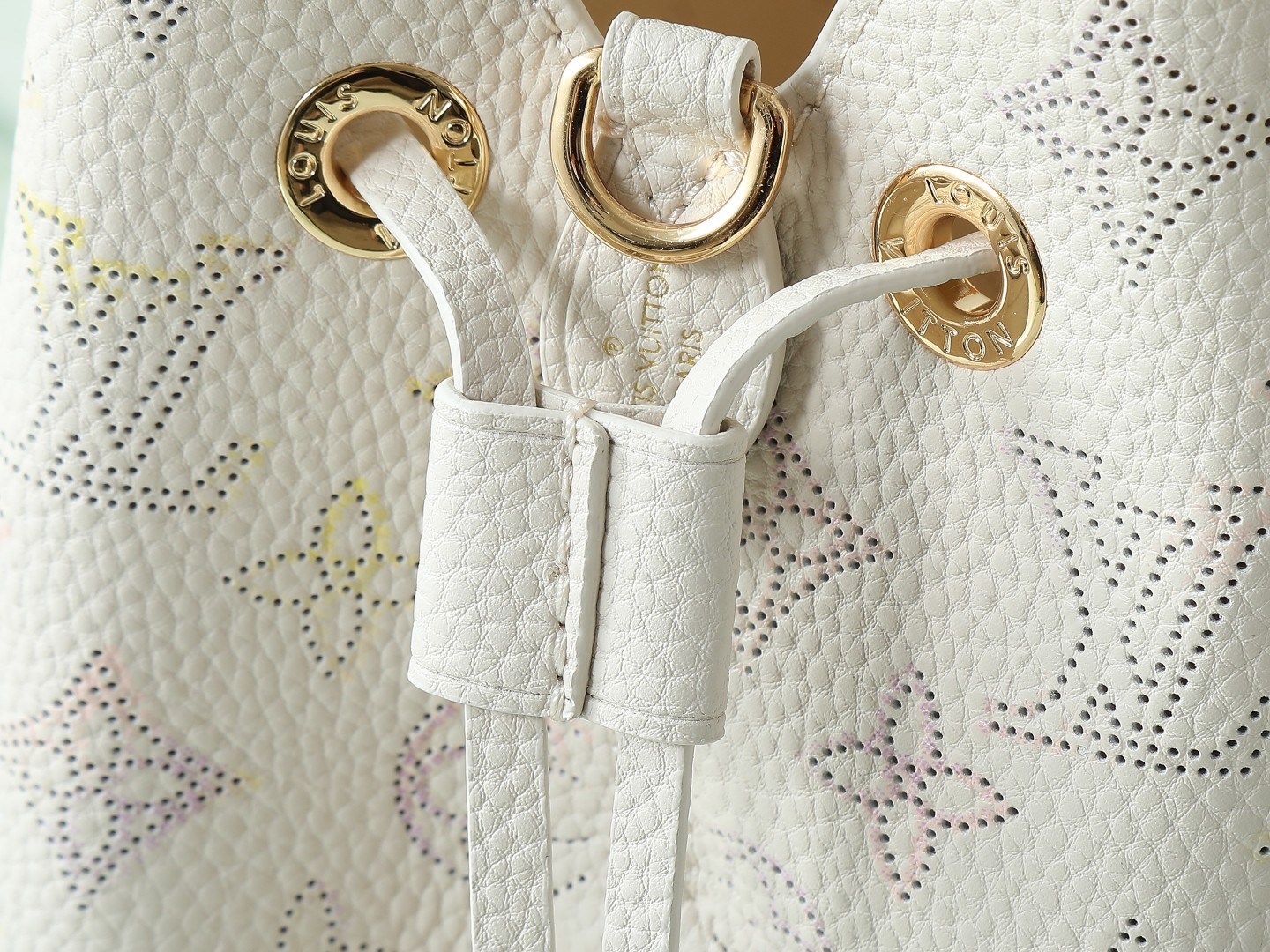 【顶级原单 独家实拍】M15114 本款 Bella 手袋出自 Dream 系列 以镂花皮革呈现 Mon