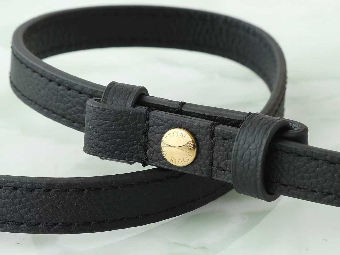 【顶级原单 独家实拍】M82154黑色全皮链条包系列 Wallet On Chain Ivy 手袋取材