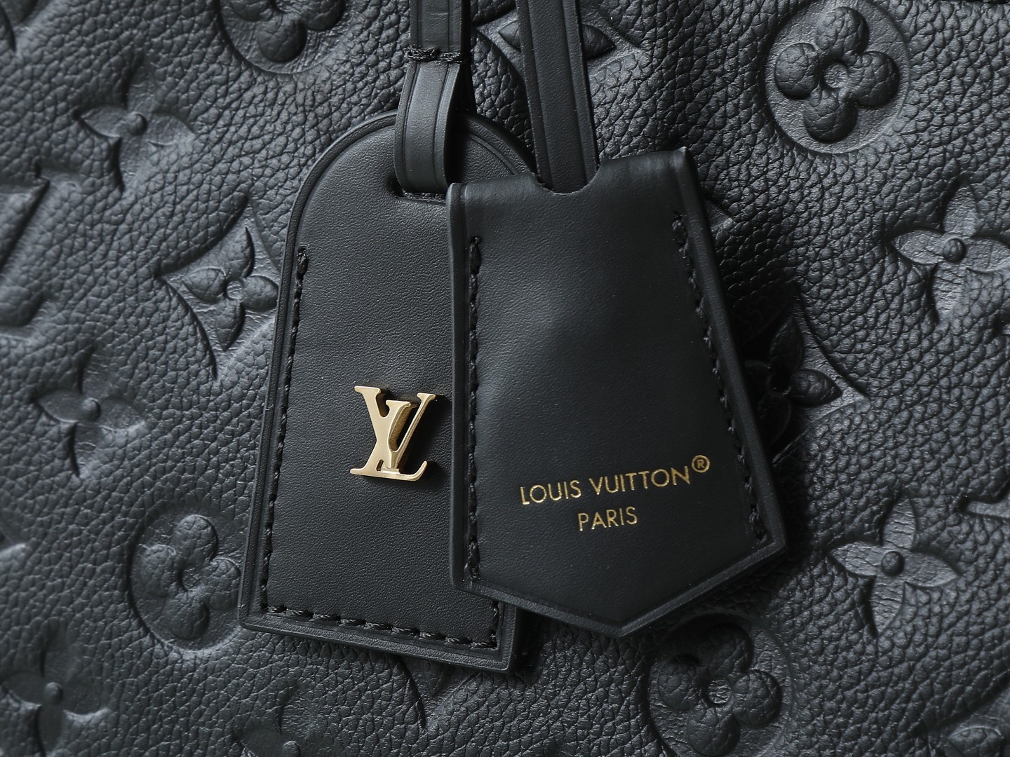 【顶级原单 独家实拍】M25575黑色Avenue MM(Avenue MM)是格兰帕莱手提包的现代替代