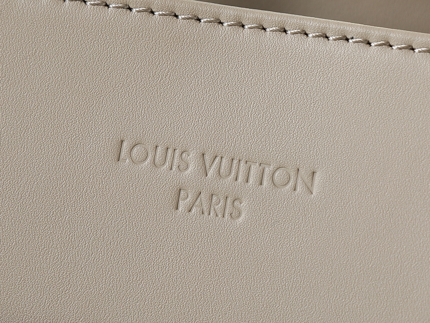 【顶级原单 独家实拍】M25575灰色Avenue MM(Avenue MM)是格兰帕莱手提包的现代替代