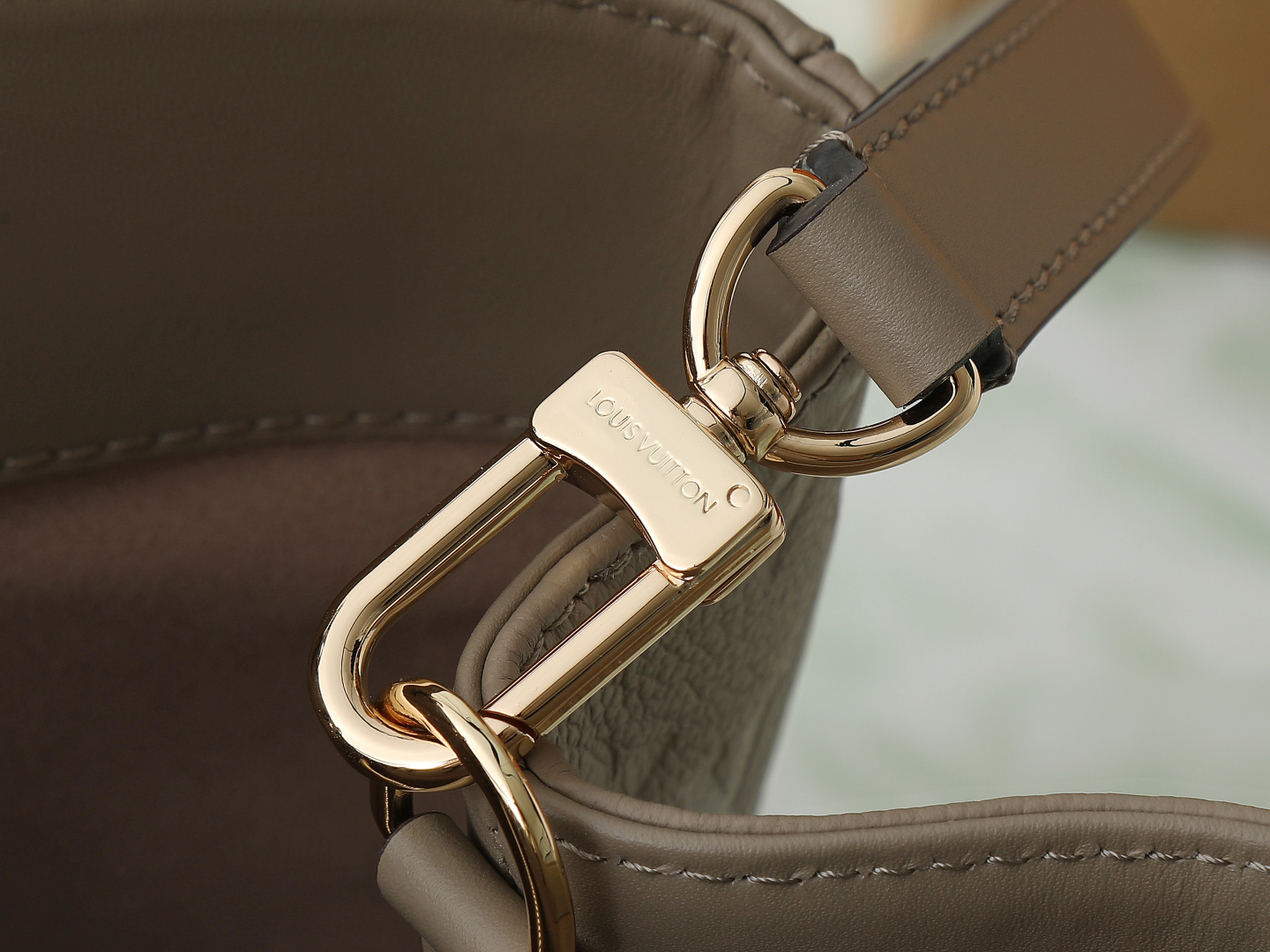 【顶级原单 独家实拍】M25575灰色Avenue MM(Avenue MM)是格兰帕莱手提包的现代替代