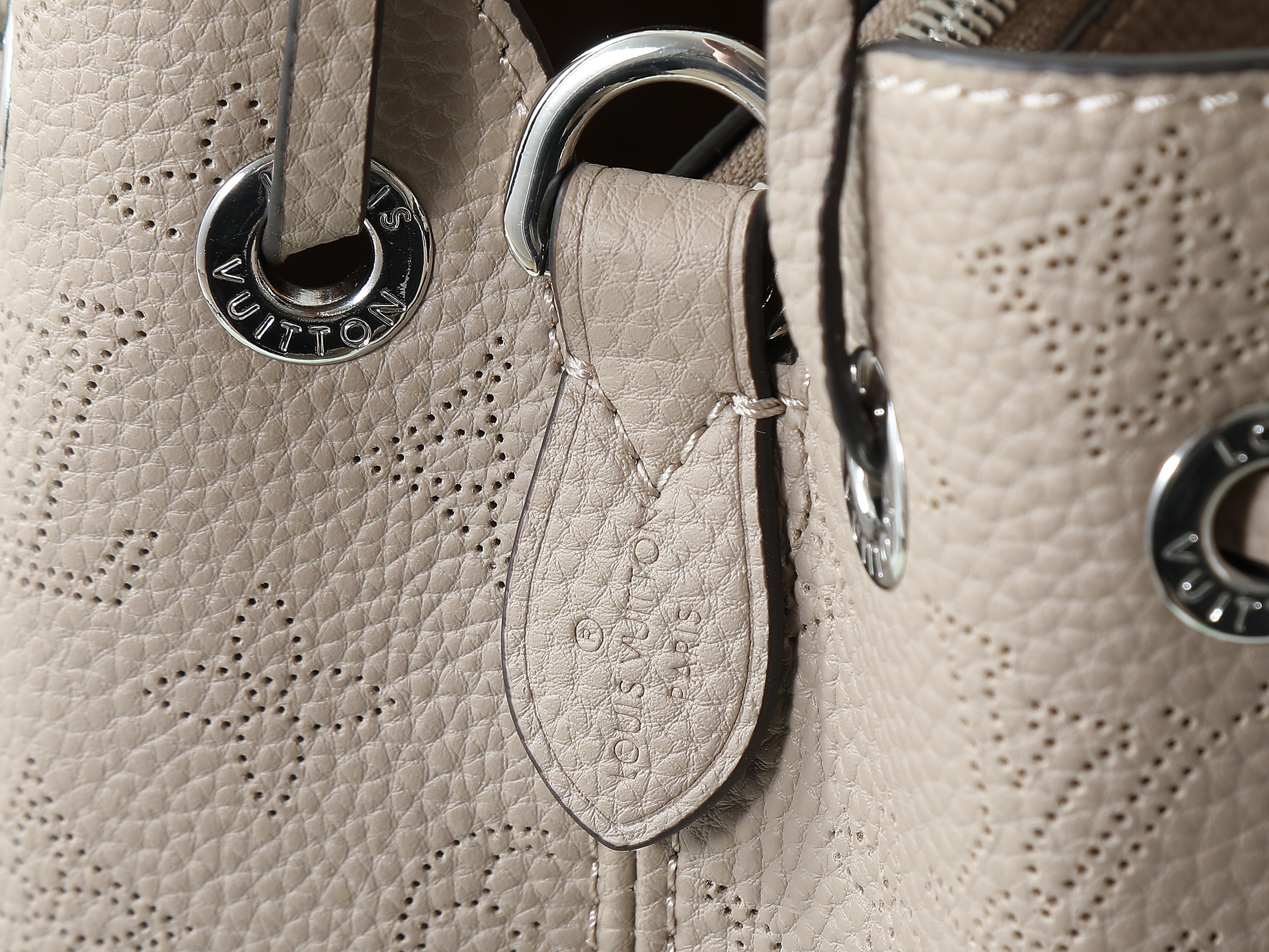 【顶级原单,独家实拍】M59201象灰 全皮购物袋系列 M59200 本款 Bella Tote 手袋巧