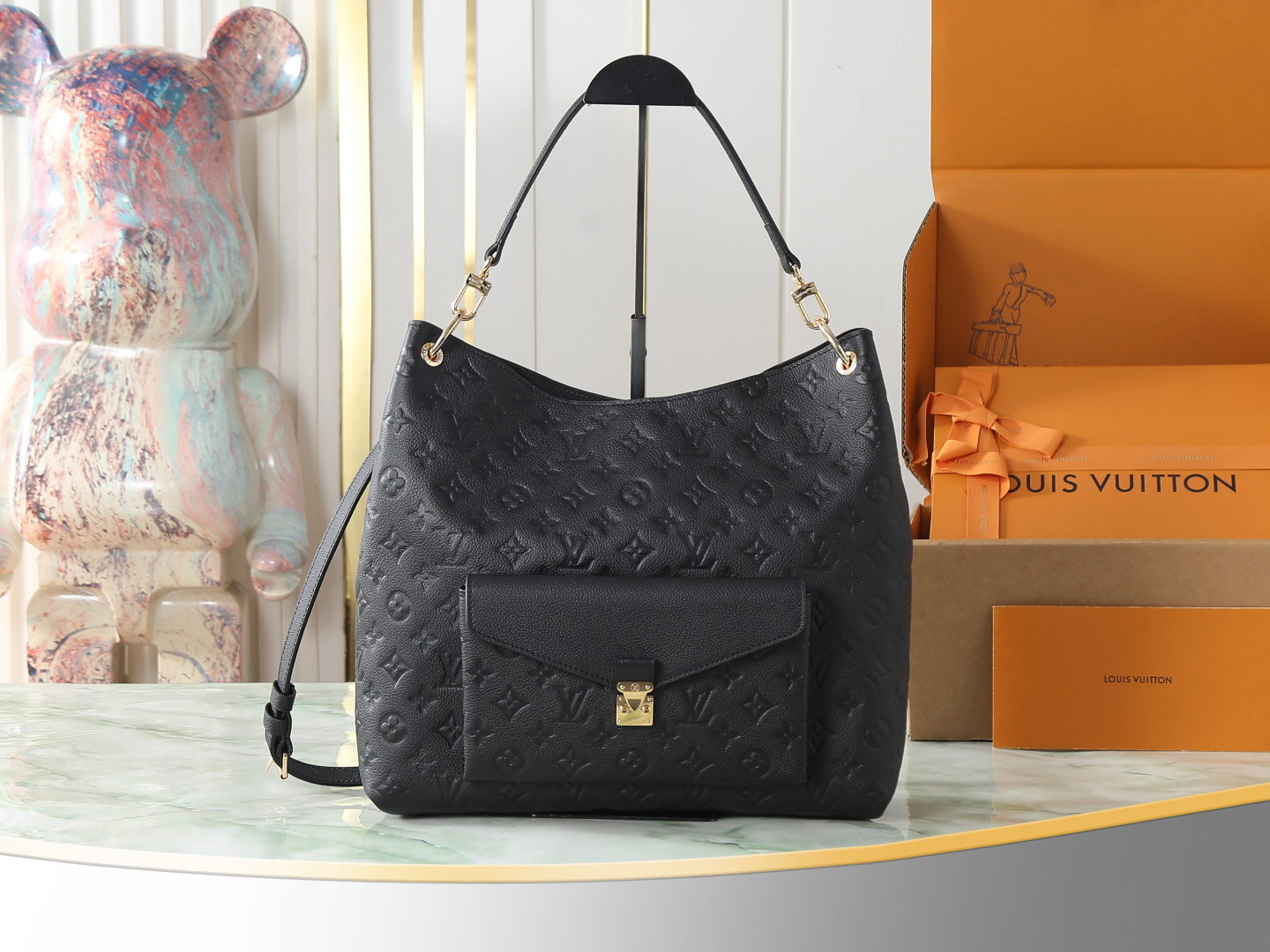 P710 [Pedido original superior, toma real exclusiva] M27189 negro M27937 albaricoque (en relieve) El bolso de hombro Ho…