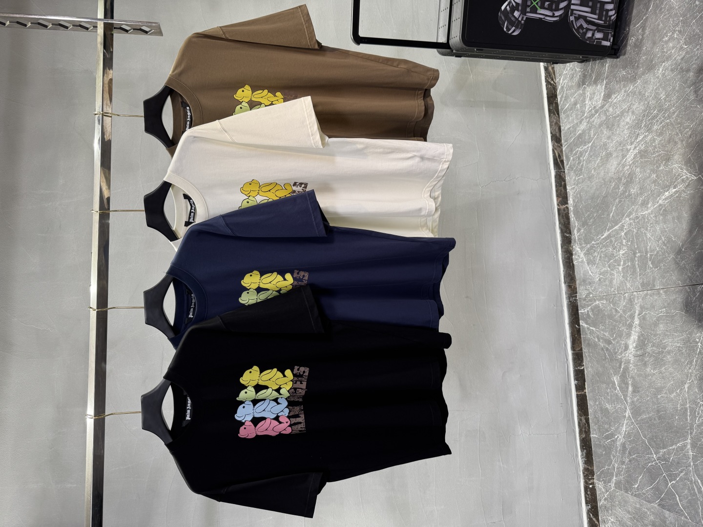 Palm Angels Graphic Lovers T-shirts: New Street Style with Perfect Graphics - 图片 2