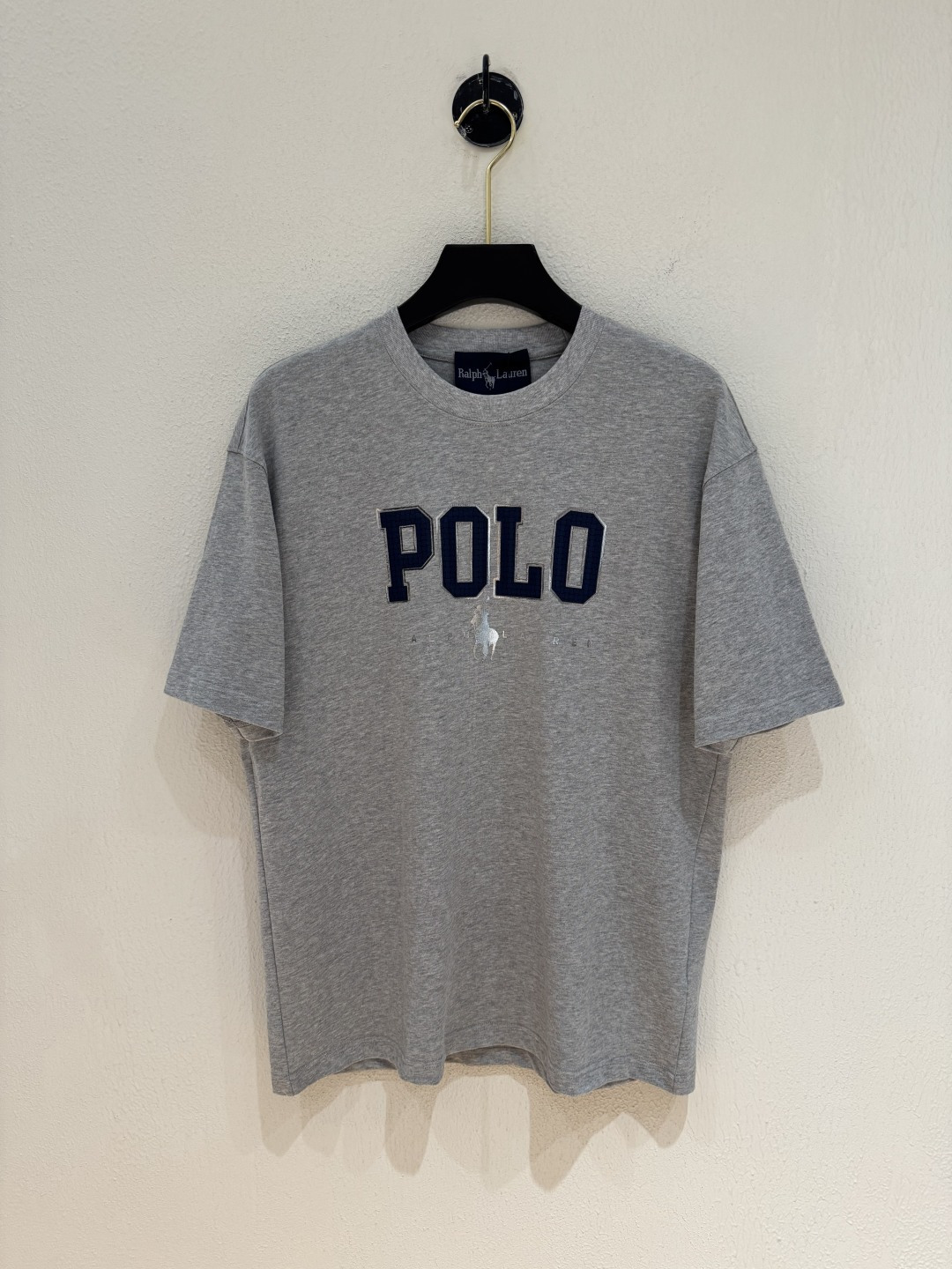 POLO 25FW新款圆领T恤！潮人必备！胸前定制品牌图形烫画工艺.经典G字母Polo设计.减龄搭配.色