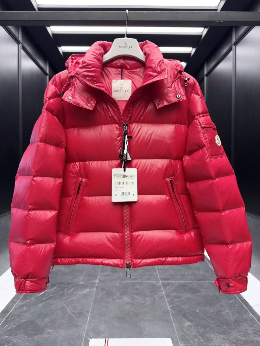 Moncler Maire Down Jacket: Women's Classic Short Puffer Coat 7 cmp i1755515686901 8344 0 4