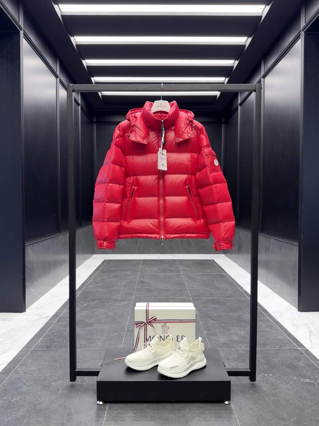 Moncler Maire Down Jacket: Women's Classic Short Puffer Coat 3 cmp i1755515686903 1414 0 1