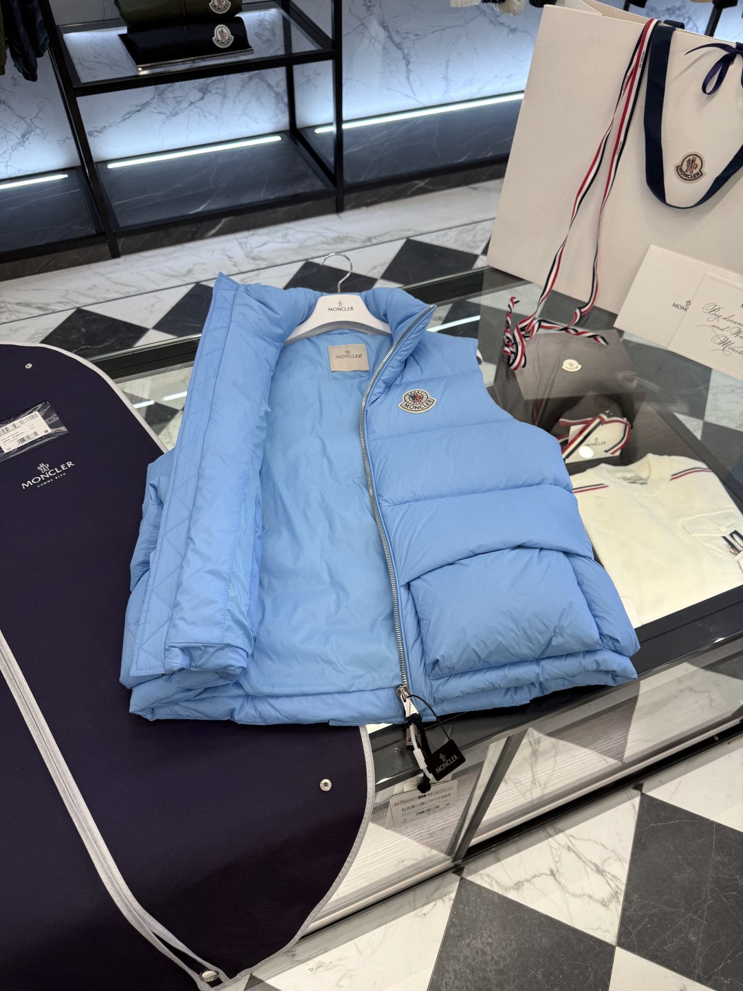 p530 Moncler x Christopher Raxxy 明星同款男女款 3D绗缝拉链羽绒马甲.更多细节实拍.