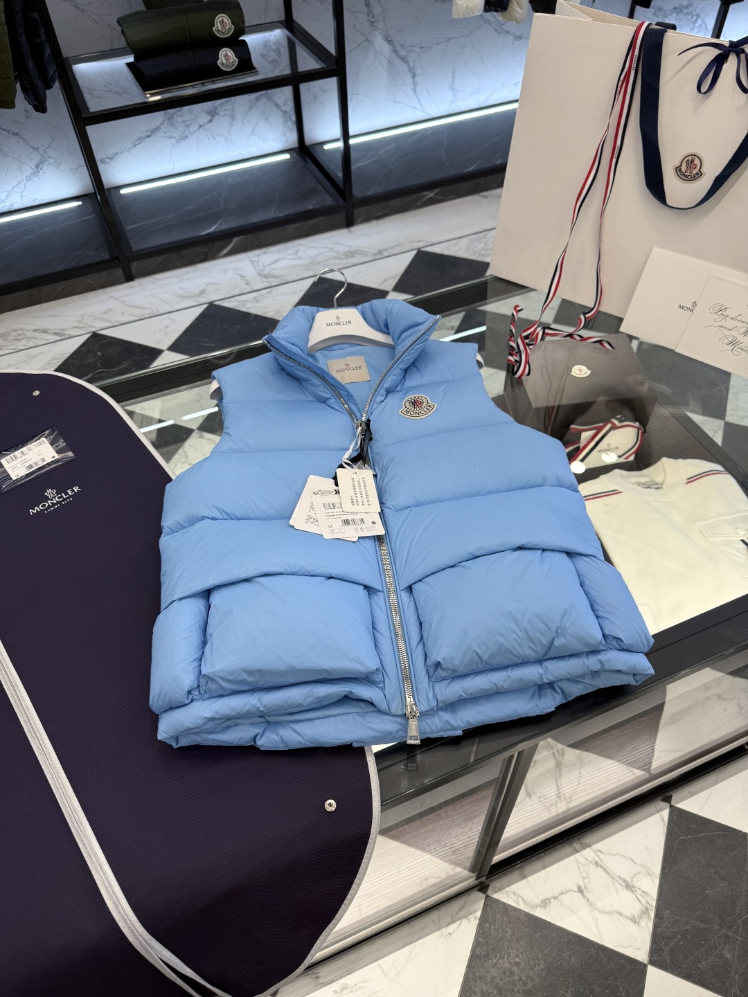 p530 Moncler x Christopher Raxxy 明星同款男女款 3D绗缝拉链羽绒马甲.更多细节实拍.