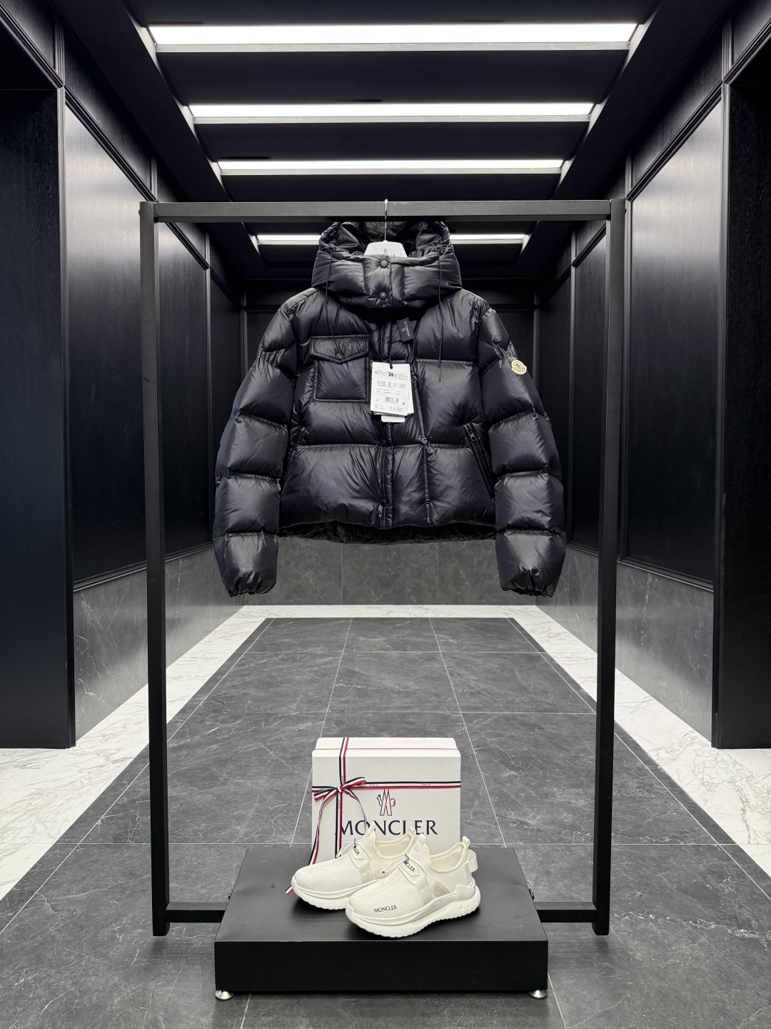 Empaquetado plumón de primera calidad⬆️Moncler Erea (éxito de ventas 2025 pequeño puff) chaqueta de plumón corta con ca…