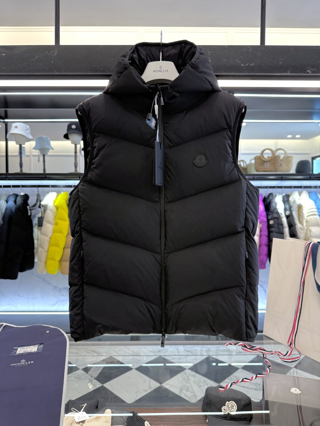 . 535476_560 535476_560