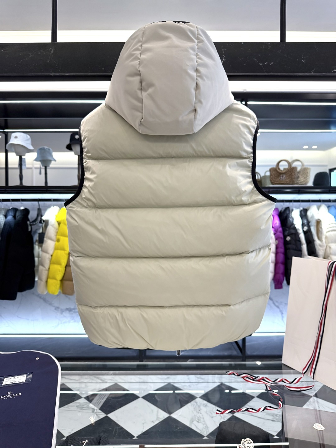 . 535481_560 535481_560