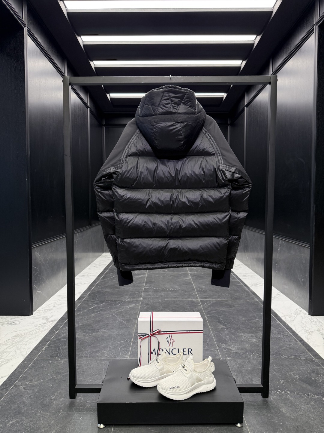 特级羽绒⬆️ Moncler Grenoble男士Morgins羊毛皮拼接里羽绒服.高端单品.原版购入开