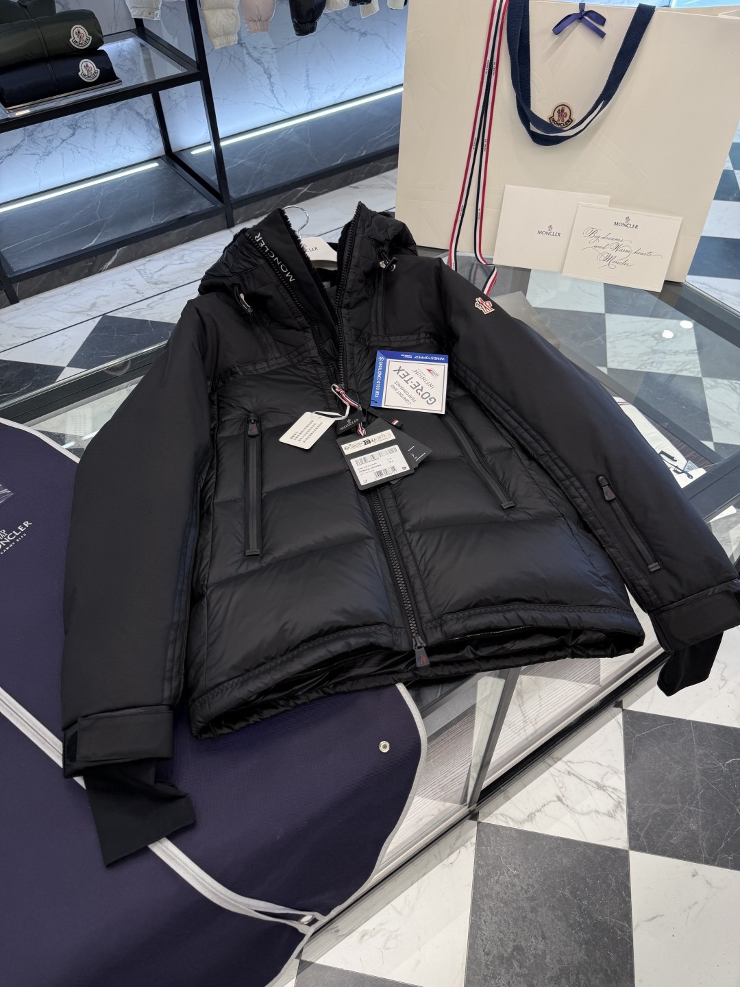 Moncler Grenoble 男士Morgins羊毛皮拼接里羽绒服.原版3W+购入开发.高端单品.更