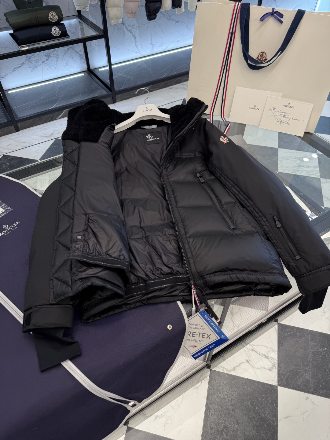 Moncler Grenoble 男士Morgins羊毛皮拼接里羽绒服.原版3W+购入开发.高端单品.更
