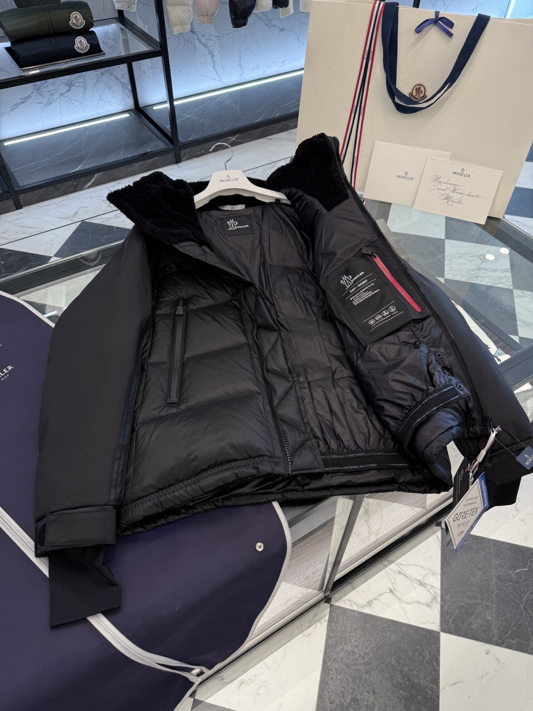 Moncler Grenoble 男士Morgins羊毛皮拼接里羽绒服.原版3W+购入开发.高端单品.更