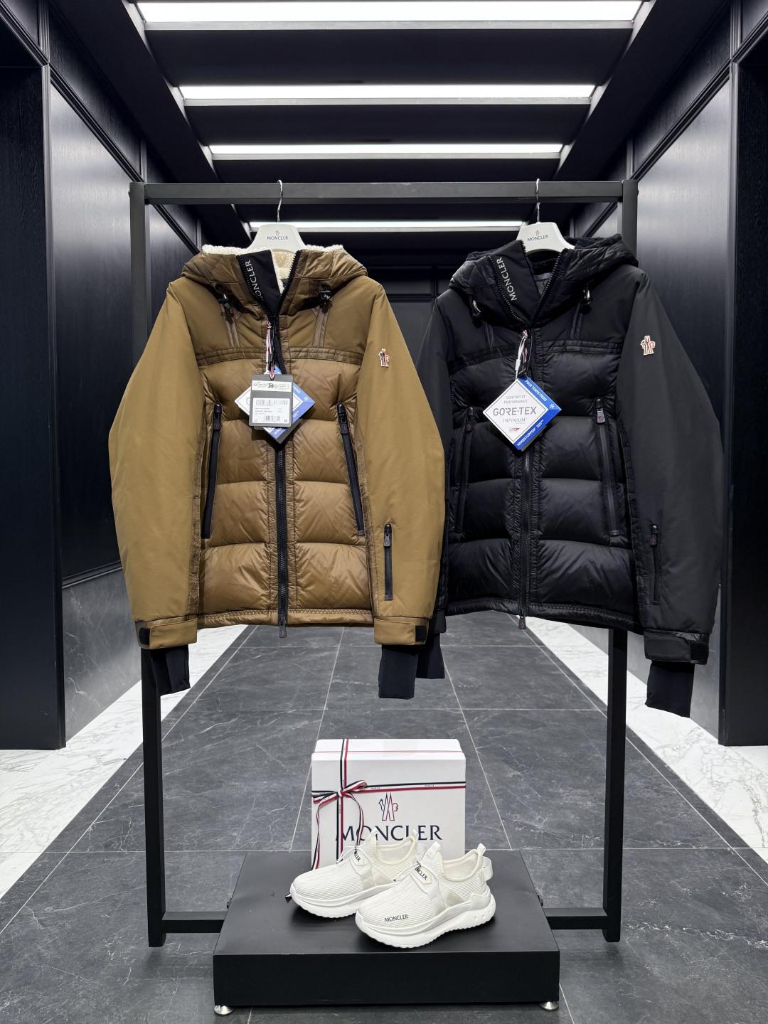 Moncler Grenoble 男士Morgins羊毛皮拼接里羽绒服.原版3W+购入开发.高端单品.两