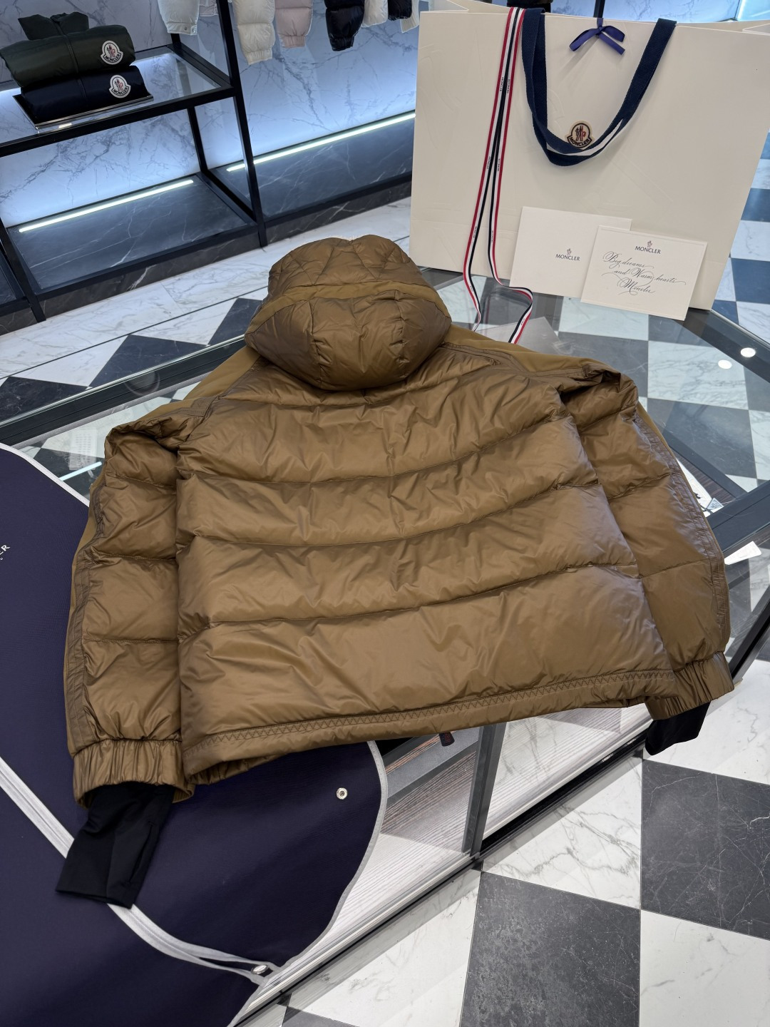 Moncler Grenoble 男士Morgins羊毛皮拼接里羽绒服.原版3W+购入开发.高端单品.更