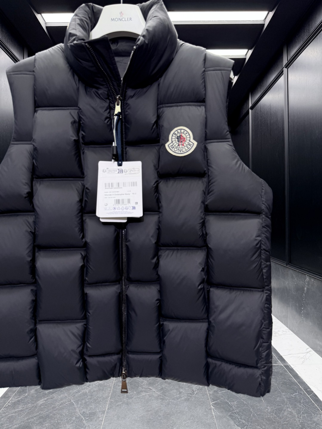 特级羽绒⬆️Moncler x ChristoPher Raxxy 明星同款 男女款3D绗缝拉链羽绒马甲