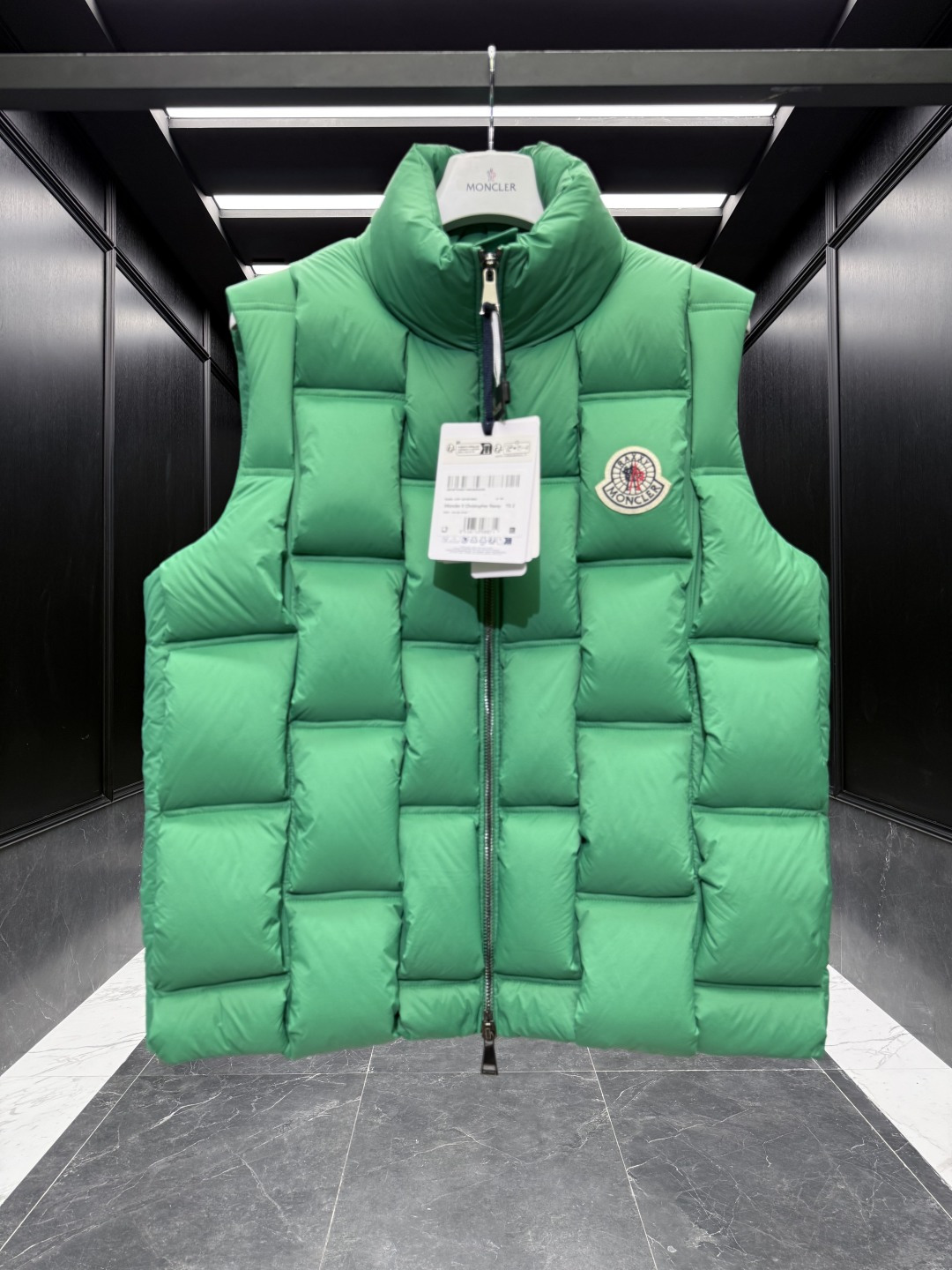 特级羽绒⬆️Moncler x ChristoPher Raxxy 明星同款 男女款3D绗缝拉链羽绒马甲