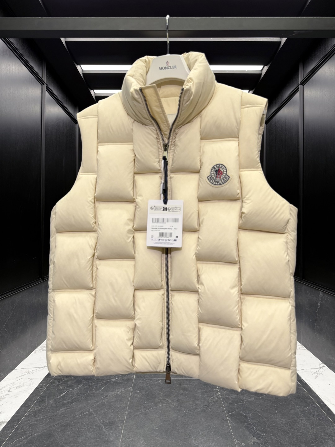 特级羽绒⬆️Moncler x ChristoPher Raxxy 明星同款 男女款3D绗缝拉链羽绒马甲