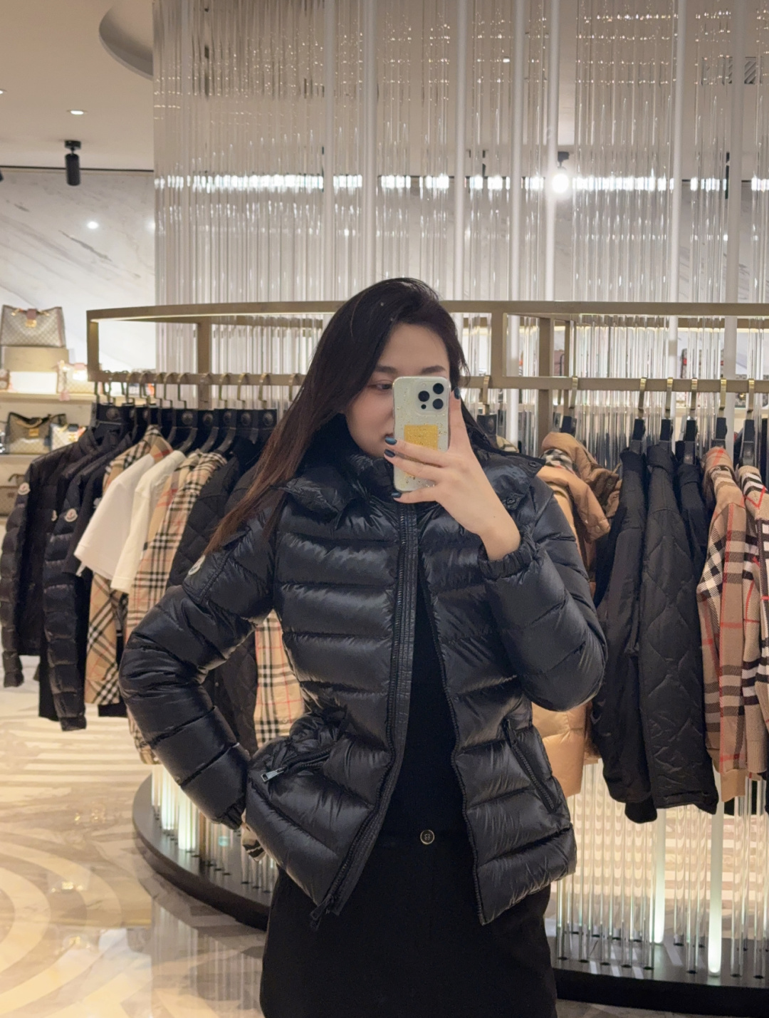 上身效果｜Moncler 王牌经典Bady女士连帽短款绒夹克外套.永久不过时.最好穿的版型.
