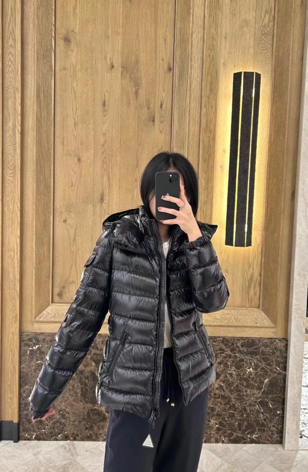 上身效果｜Moncler 王牌经典Bady女士连帽短款绒夹克外套.永久不过时.最好穿的版型.