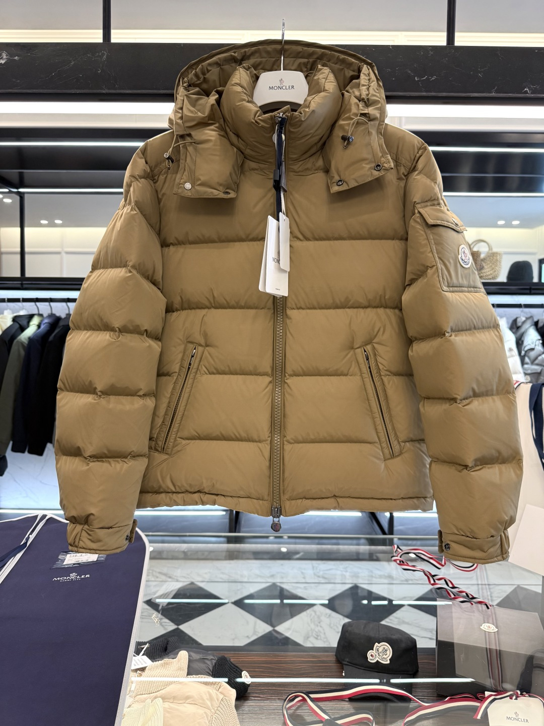 . 535411_550 535411_550