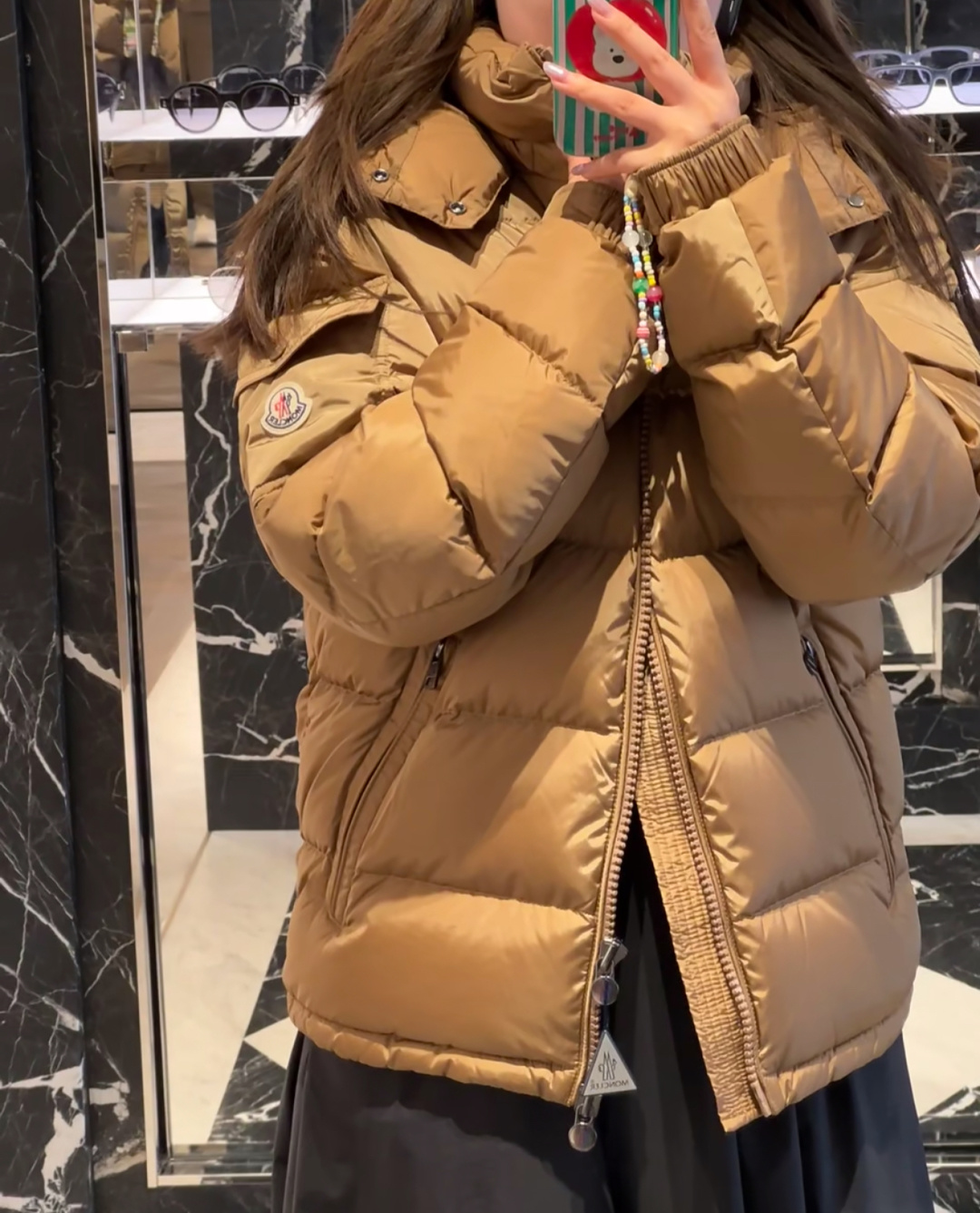 上身效果｜Moncler王牌经典,2025全新上市.Maya(全新科技尼龙)男士哑光短款羽绒夹克外套.限