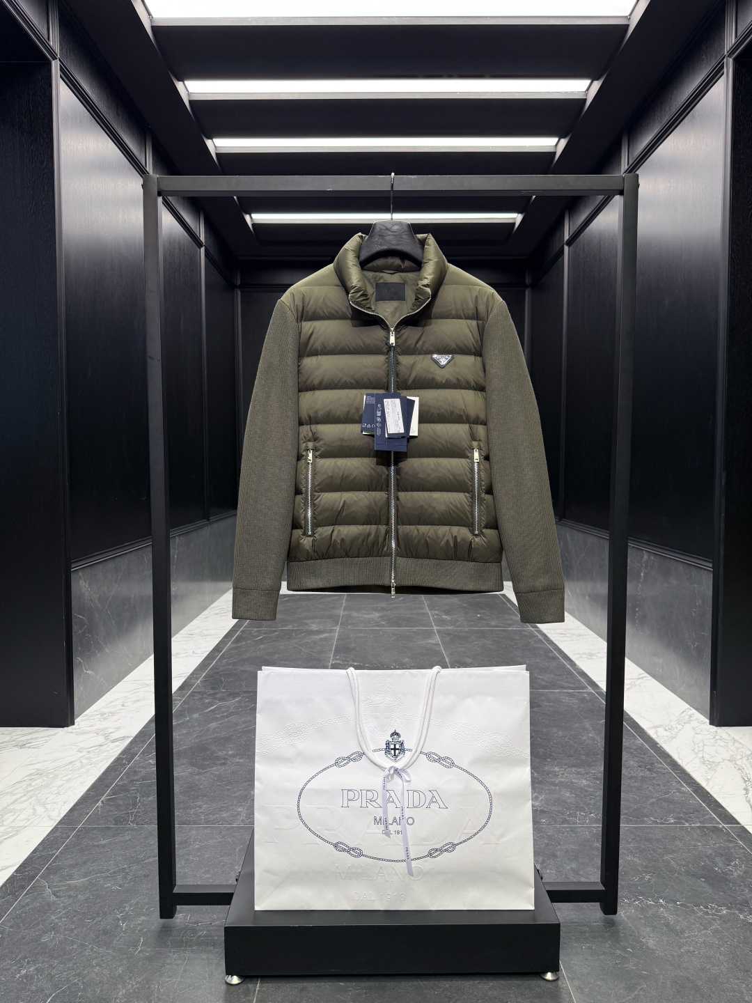 普拉达 Prada 高级成衣风衣外套及大衣服饰 #3D61E37C 2