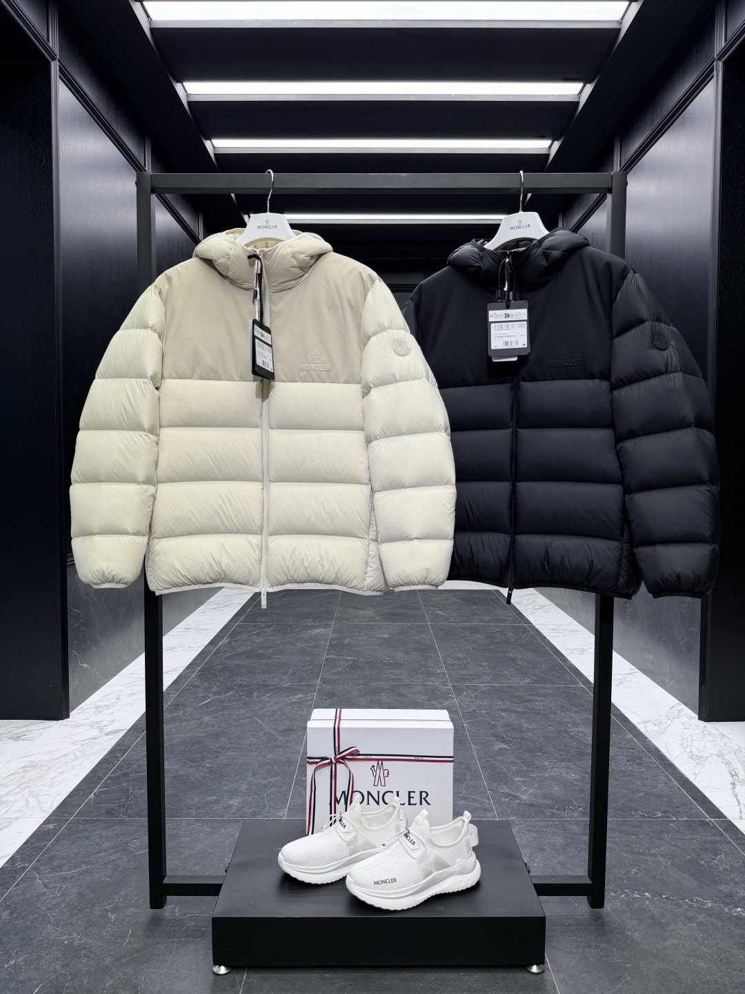 Moncler Hooded Puffer Jacket