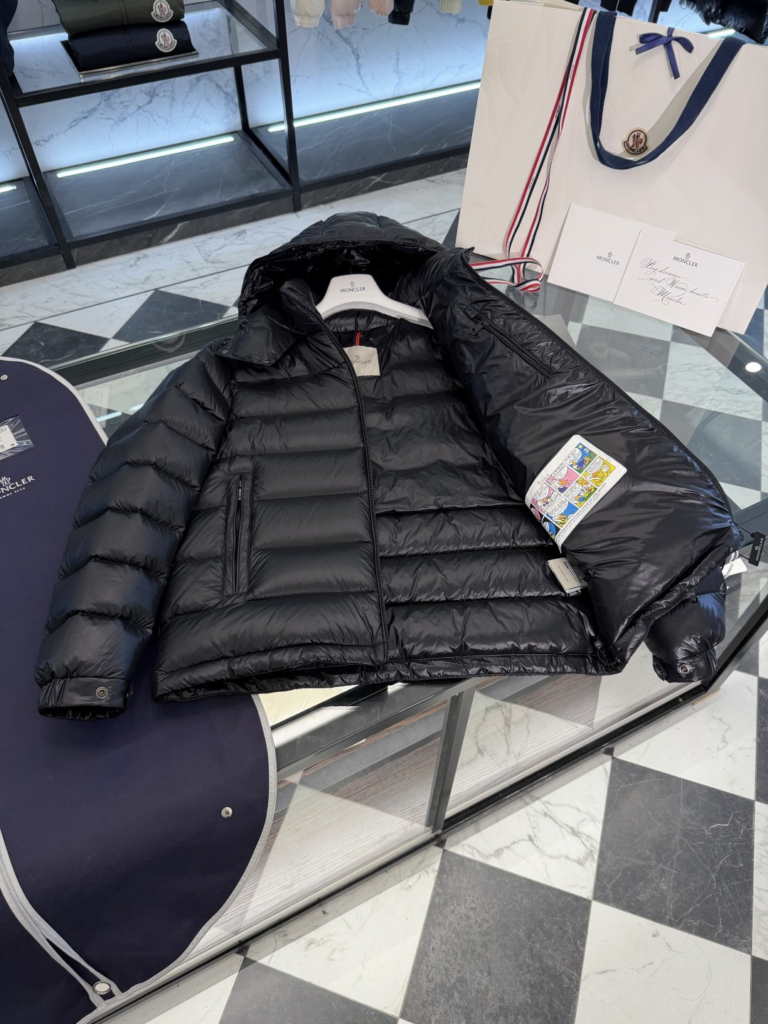 Moncler Landre条纹拉链连帽长袖夹克外套.连帽可脱卸.更多细节实拍.