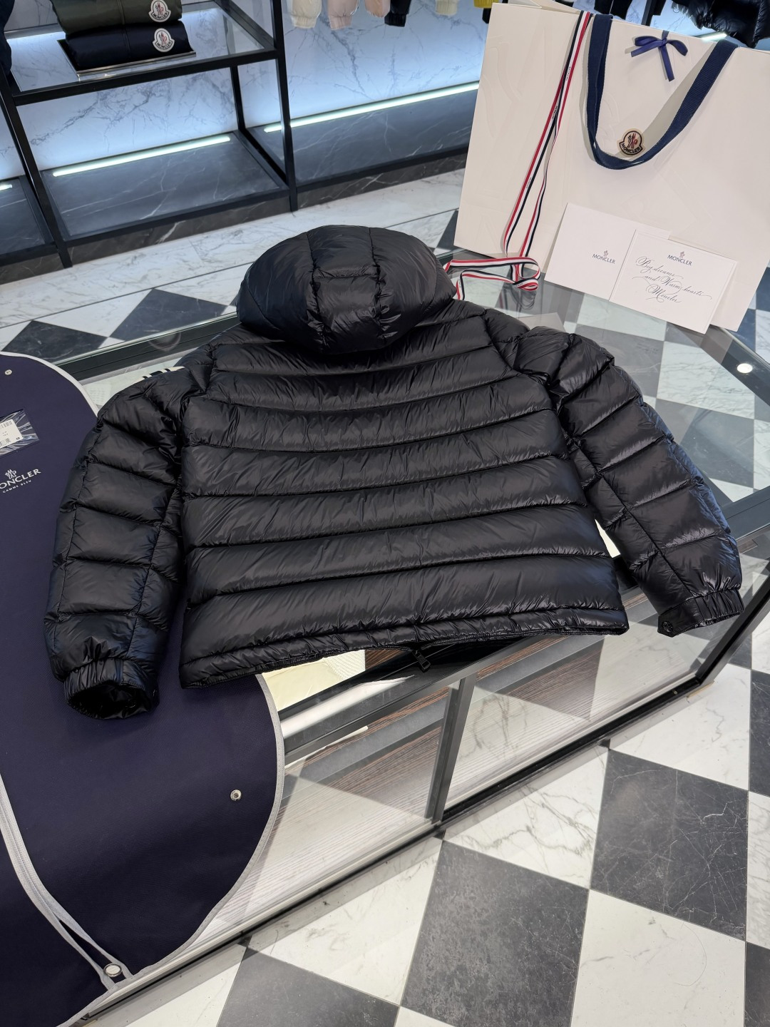 Moncler Landre条纹拉链连帽长袖夹克外套.连帽可脱卸.更多细节实拍.