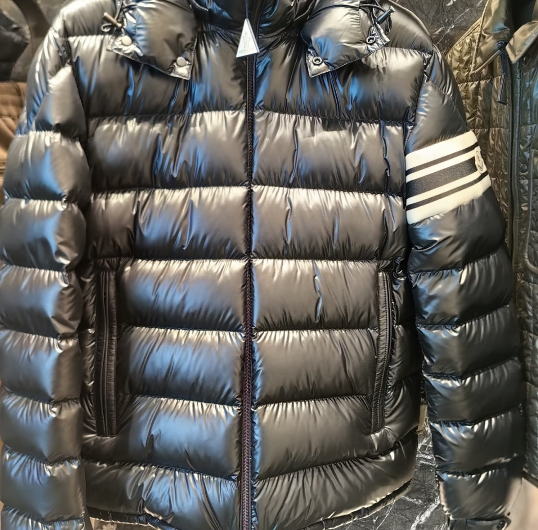 Moncler Landre条纹拉链连帽长袖夹克外套.柜台实拍参考.