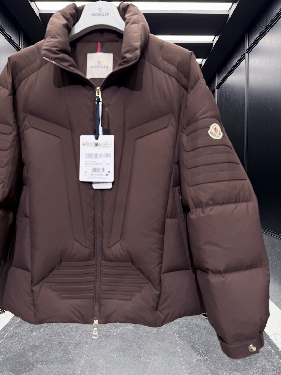 特级羽绒⬆️Moncler Matt Black3144欧洲限定款.2025全新重工机甲风异型裁剪立领羽