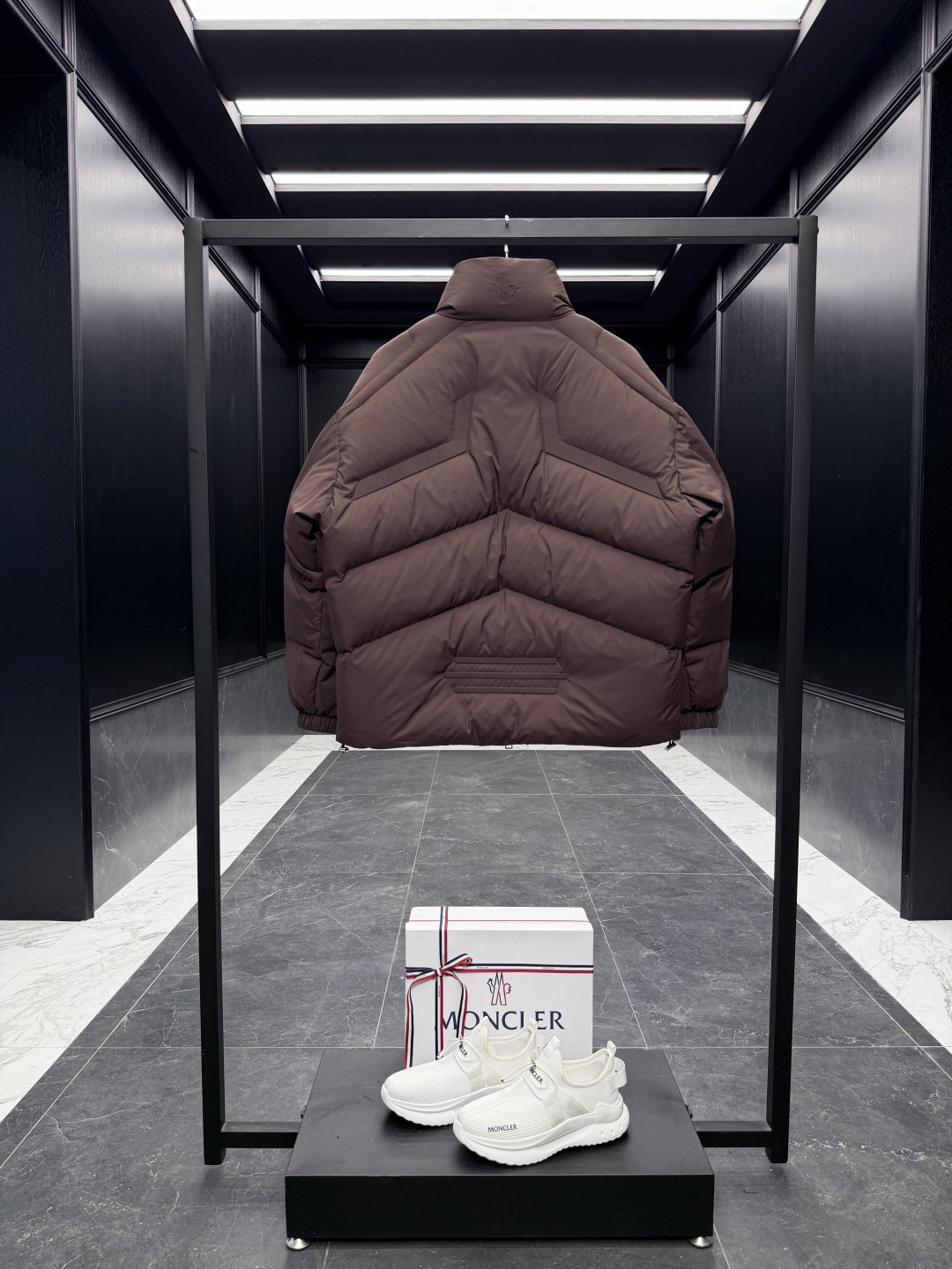 特级羽绒⬆️Moncler Matt Black3144欧洲限定款.2025全新重工机甲风异型裁剪立领羽