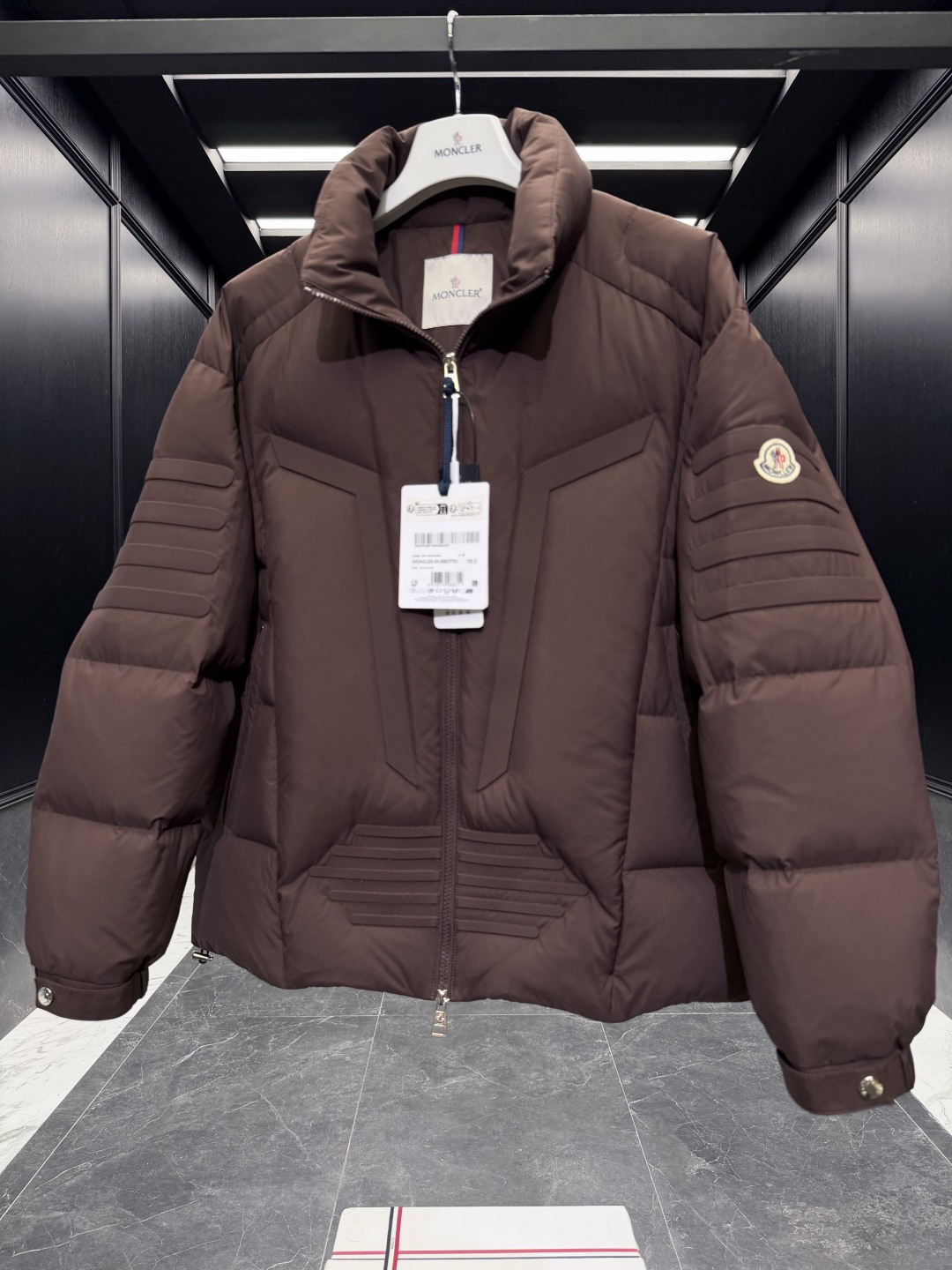 特级羽绒⬆️Moncler Matt Black3144欧洲限定款.2025全新重工机甲风异型裁剪立领羽