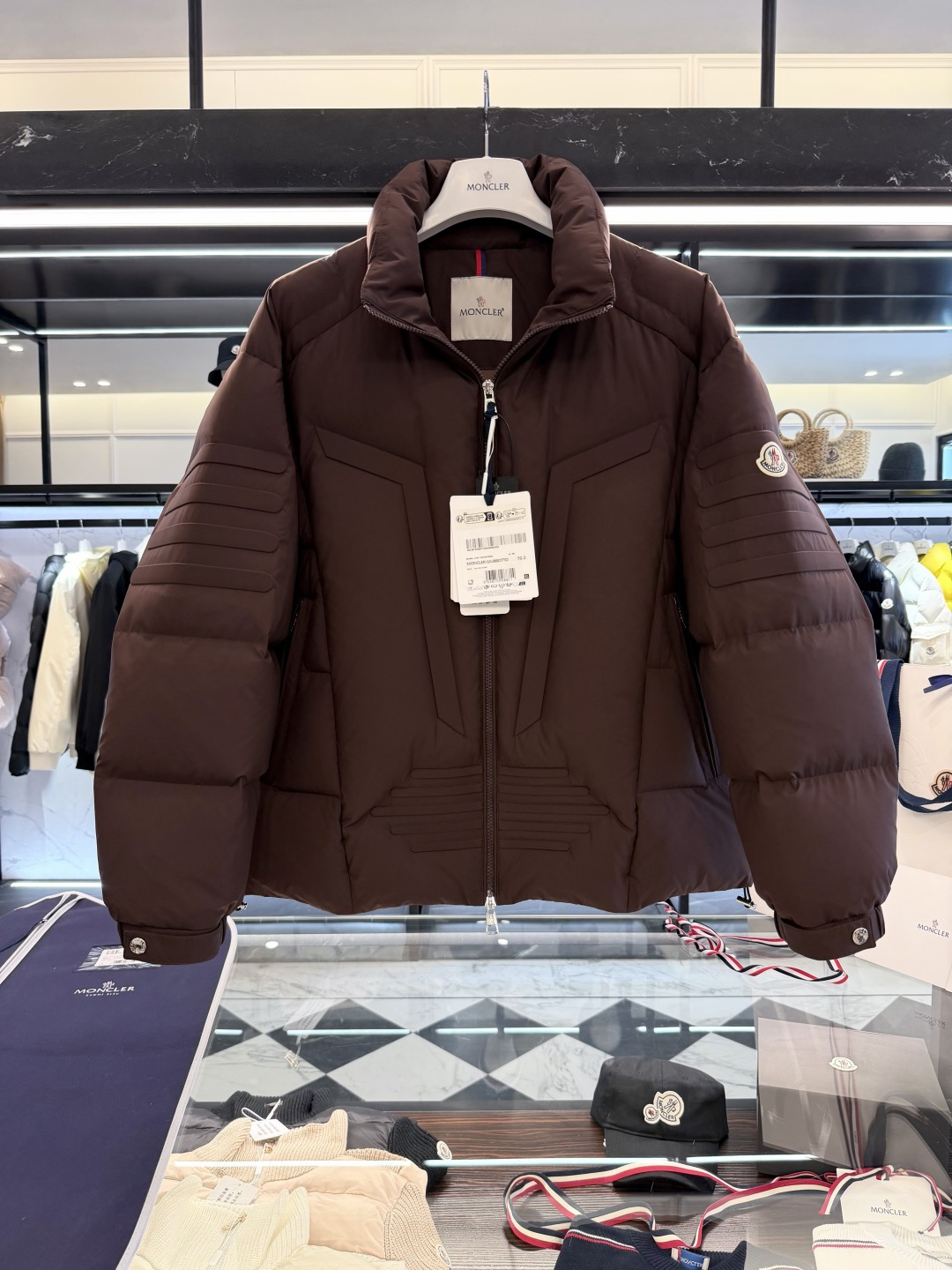 . 535893_690 535893_690