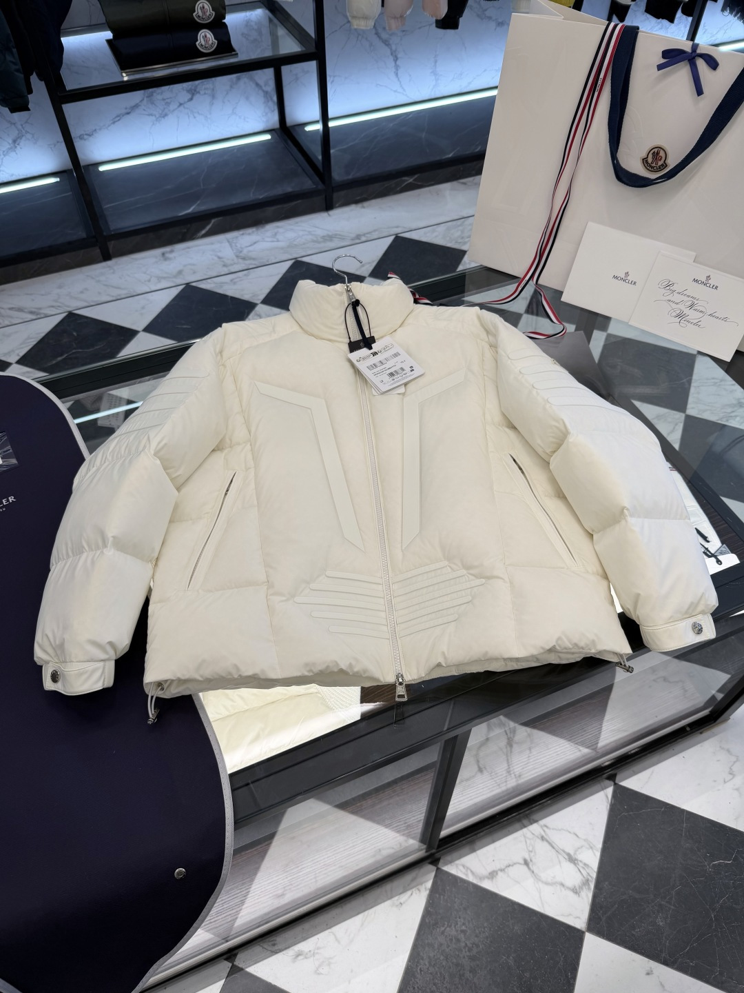 NO:660529,Moncler Matt Black European limited edition. 2025 new heavy-duty machine style special-shaped cut stand-collar down jacket. More details real shot., Mengkou-clothing, Moncler, jackets & coats, down jacket,  19860909Moncler Matt Black欧洲限定款.2025全新重工机甲风异型裁剪立领羽绒外套.更多细节实拍.,蒙口-服装,Moncler,jackets & coats,down jacket, ,Women's clothing