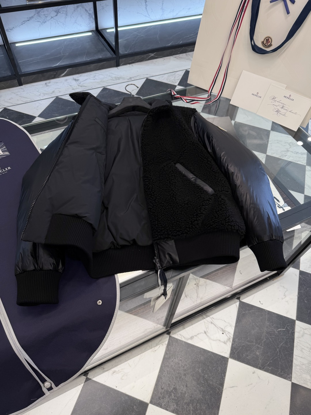 Moncler Maulevrier男士双面泰迪绒飞行员羽绒夹克外套.两面穿搭.更多细节实拍.