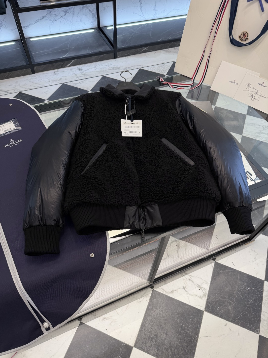 Moncler Maulevrier男士双面泰迪绒飞行员羽绒夹克外套.两面穿搭.更多细节实拍.