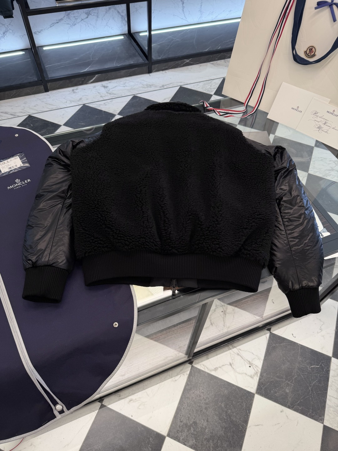 Moncler Maulevrier男士双面泰迪绒飞行员羽绒夹克外套.两面穿搭.更多细节实拍.