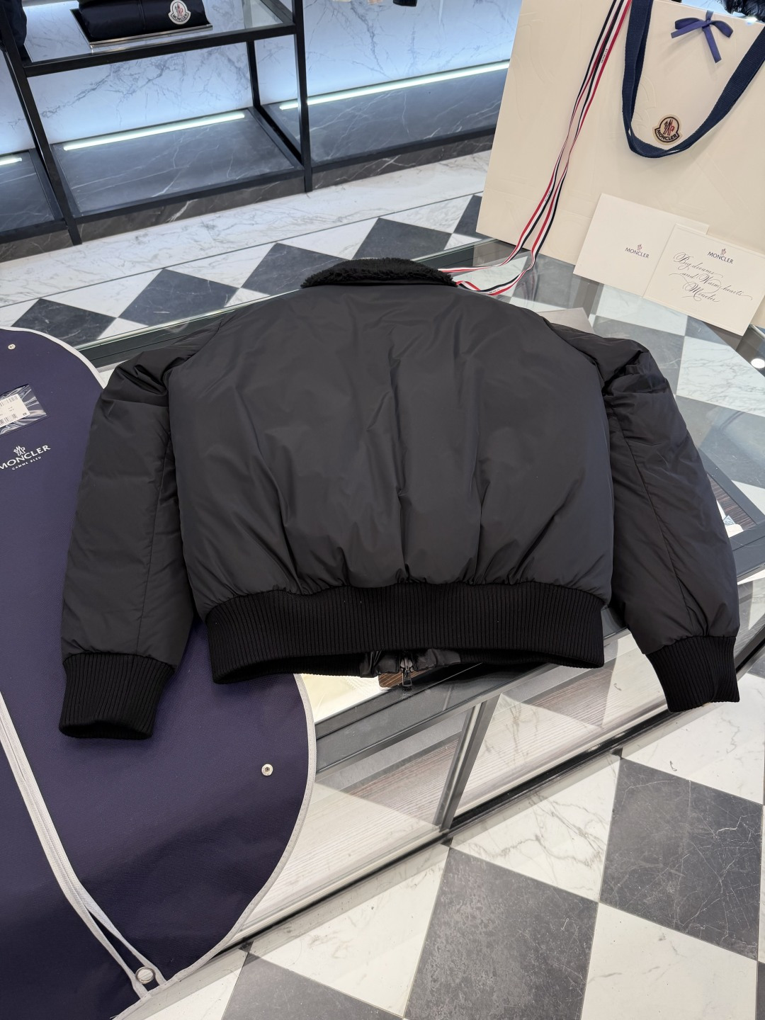 Moncler Maulevrier男士双面泰迪绒飞行员羽绒夹克外套.两面穿搭.更多细节实拍.