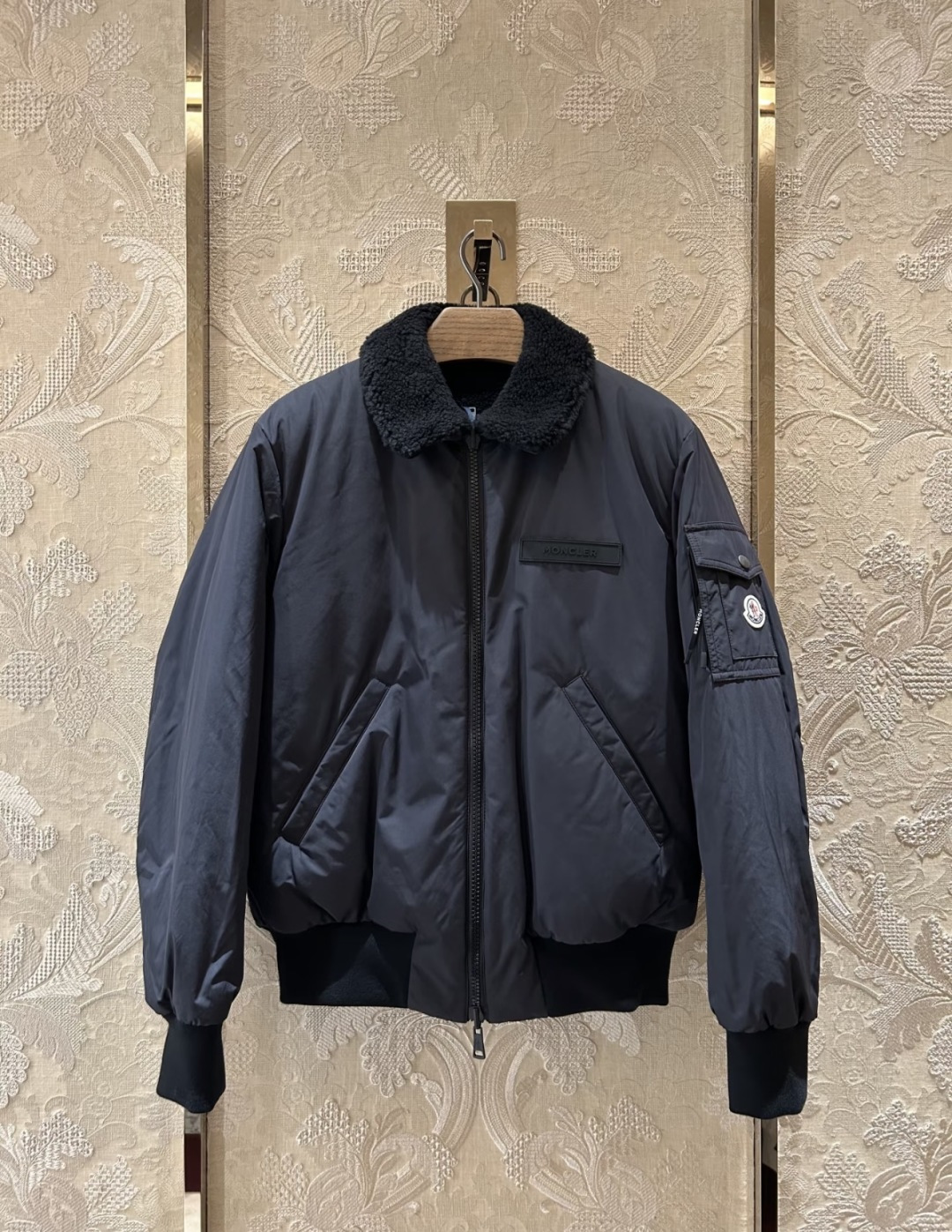 Moncler Maulevrier男士双面泰迪绒飞行员羽绒夹克外套.两面穿搭.柜台实拍参考.